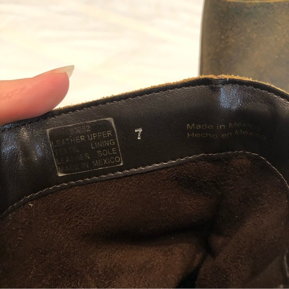 Charles by Charles David distressed leather boots size 7 - Picture 6 of 7